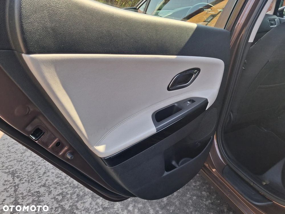 Kia Ceed 1.6 GDI Edition 7 - 10