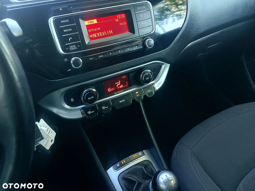 Kia Rio 1.2 Sensation - 13