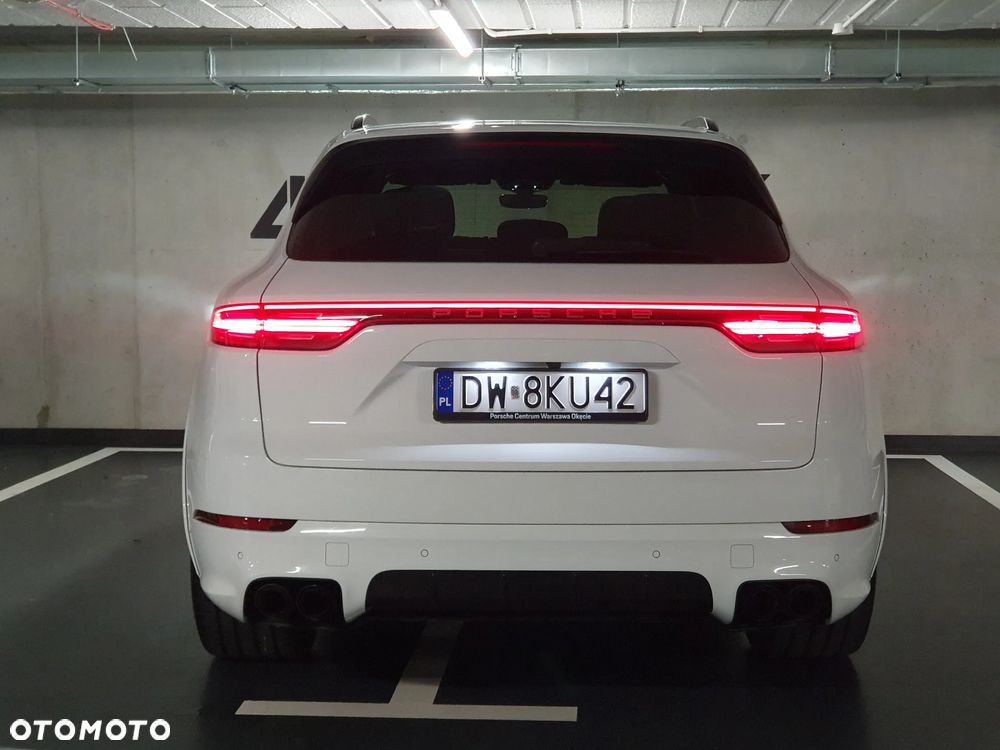 Porsche Cayenne Standard - 4