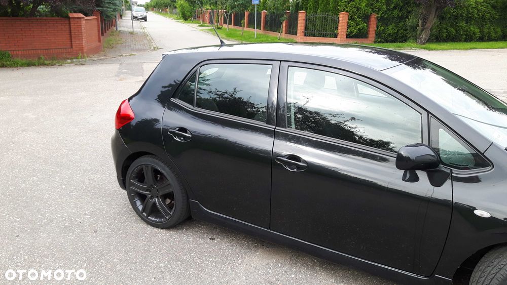 Toyota Auris - 5
