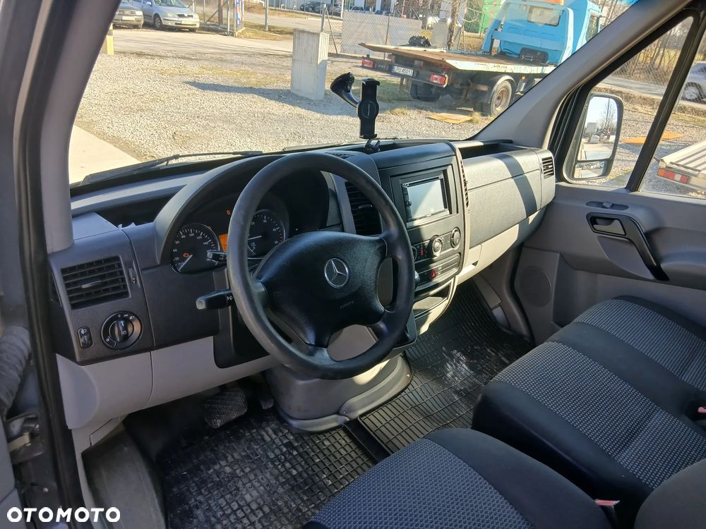 Mercedes-Benz SPRINTER 318 - 8