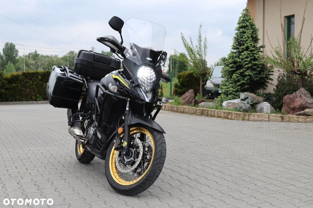 Suzuki V-STROM - 2