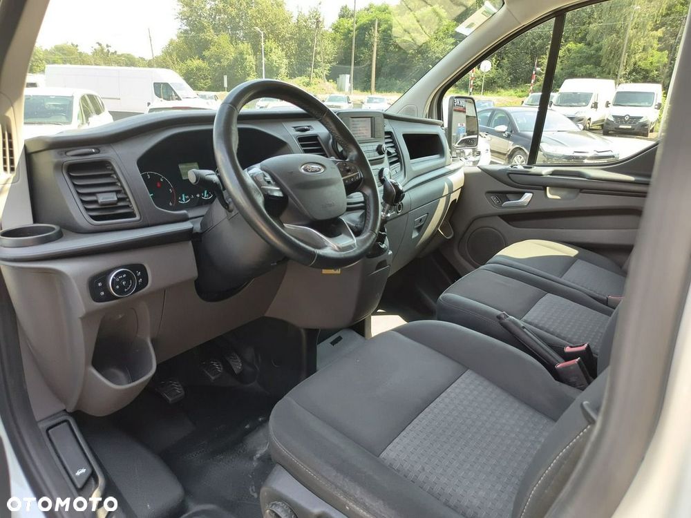 Ford Transit Custom - 10