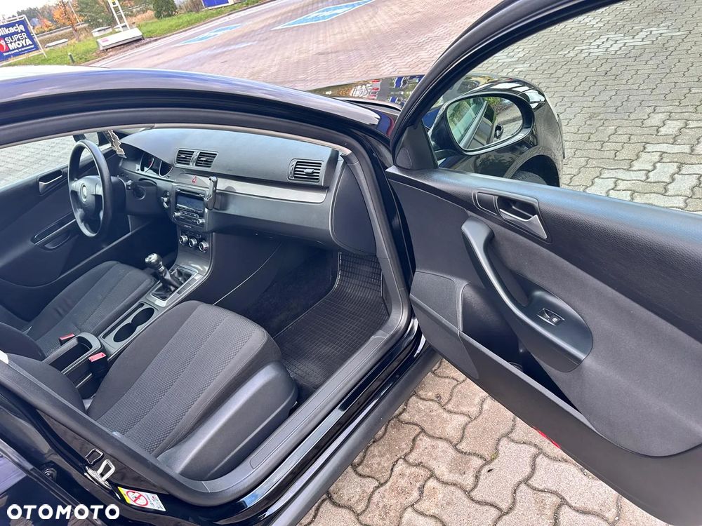 Volkswagen Passat 1.4 TSI BMT Comfortline - 22