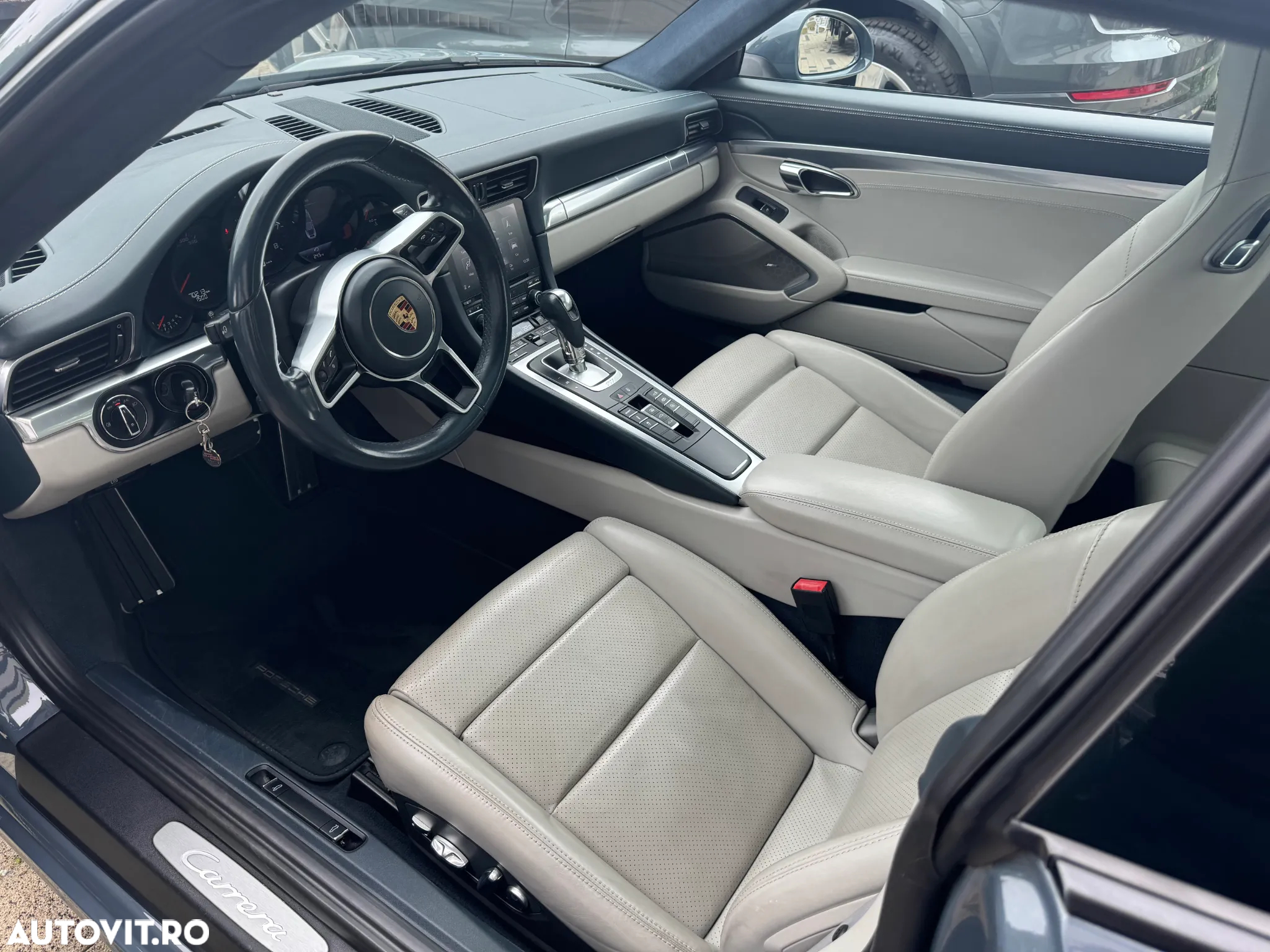 Porsche 911 Carrera PDK - 9
