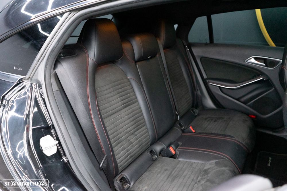 Mercedes-Benz CLA 220 d Shooting Brake AMG Line Aut. - 46