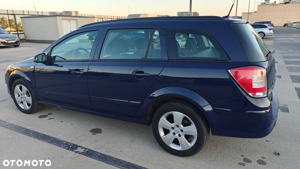 Opel Astra 1.6 Fun - 11