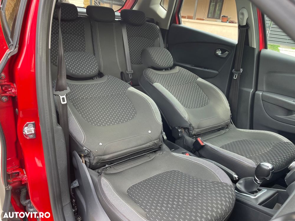 Renault Captur - 24