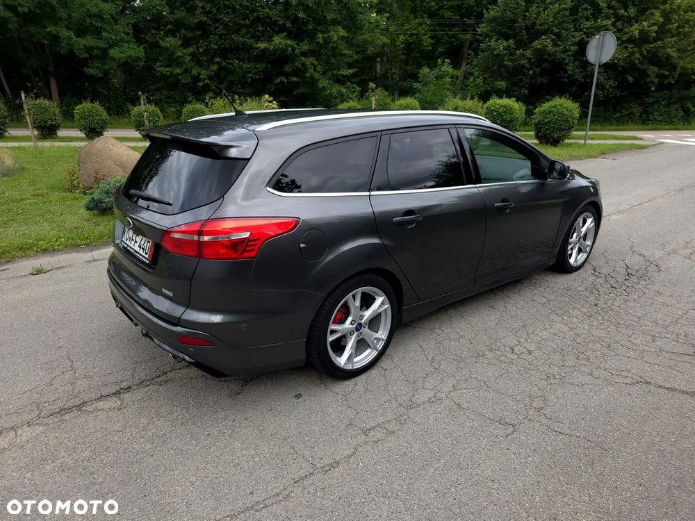 Ford Focus 1.5 EcoBoost Titanium ASS - 6