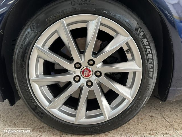Jaguar XF Sportbrake 3.0 D V6 Premium Luxury - 28