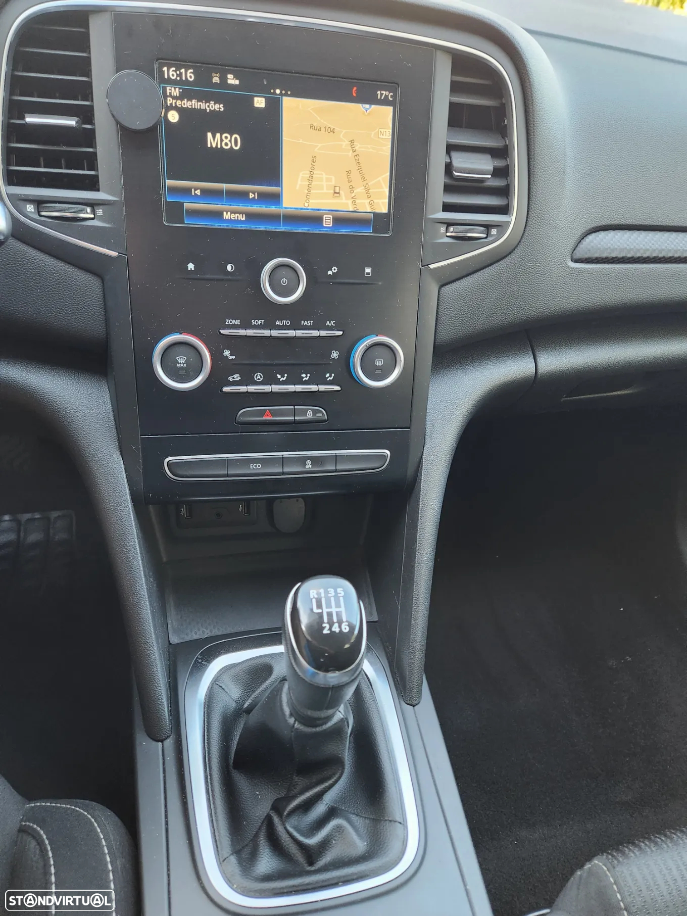 Renault Mégane Sport Tourer 1.5 dCi Confort SS - 11