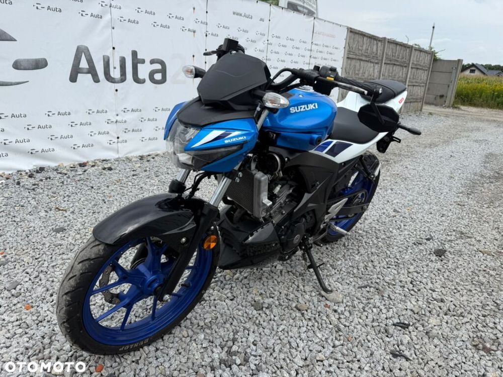 Suzuki GSX - 3