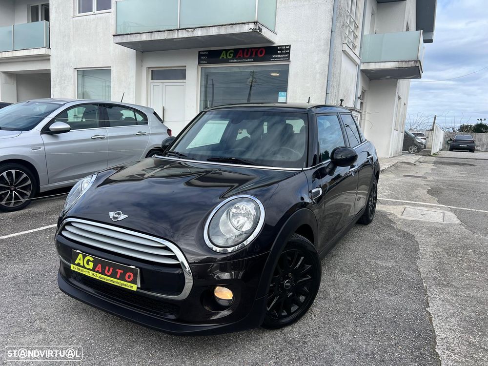 MINI 5 Portas Cooper D - 1