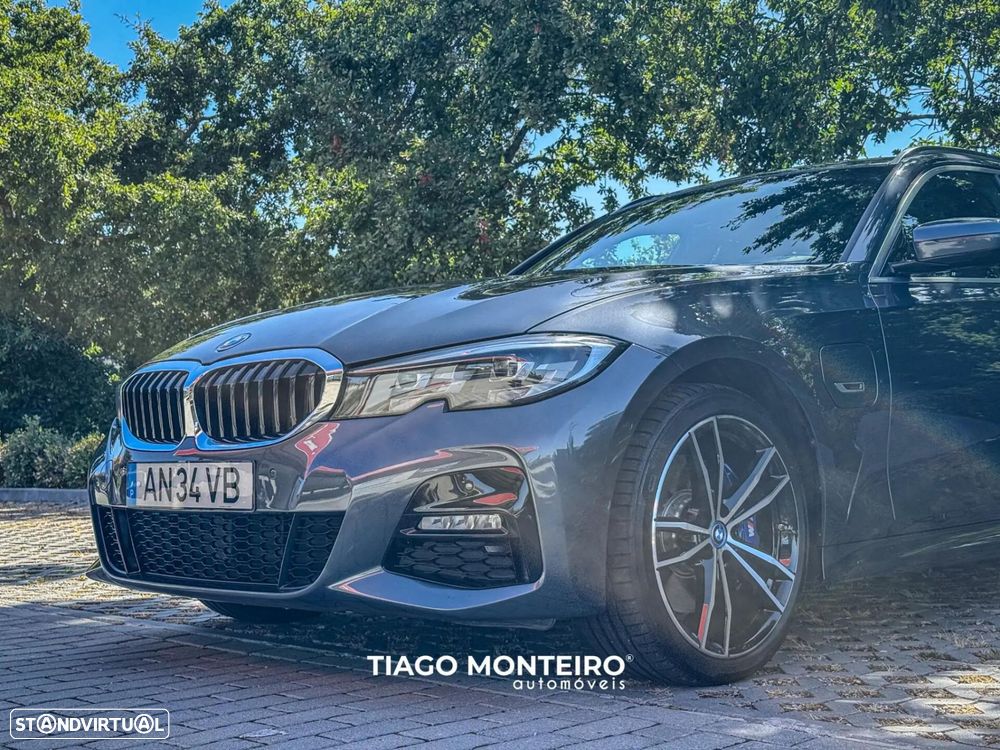 BMW 330 e Pack Desportivo M Auto - 30