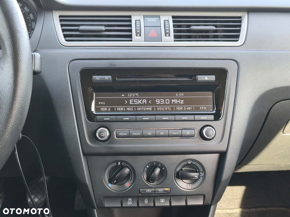 Skoda RAPID 1.6 TDI Cool Edition - 27