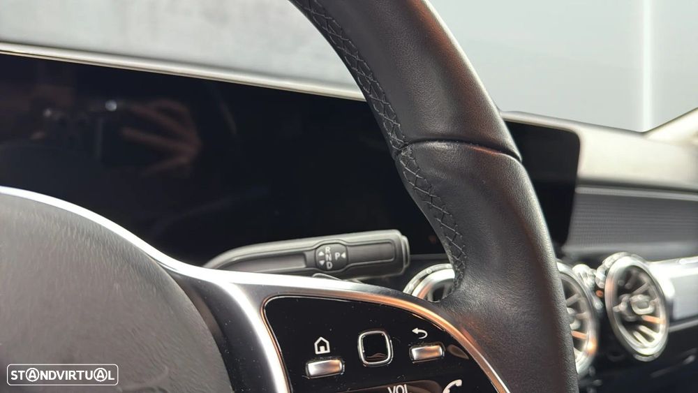 Mercedes-Benz EQB - 18