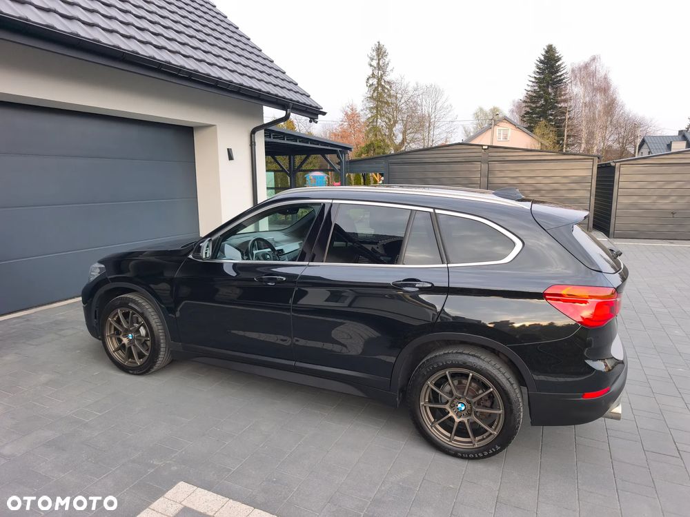BMW X1 sDrive18d Advantage sport - 11