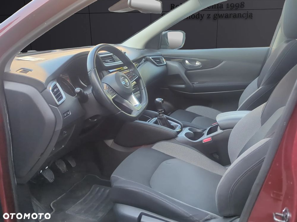 Nissan Qashqai 1.3 DIG-T N-Connecta EU6d - 14
