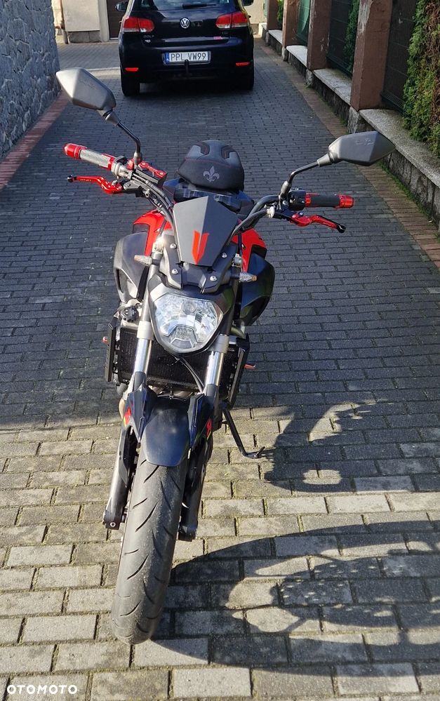 Yamaha MT - 6