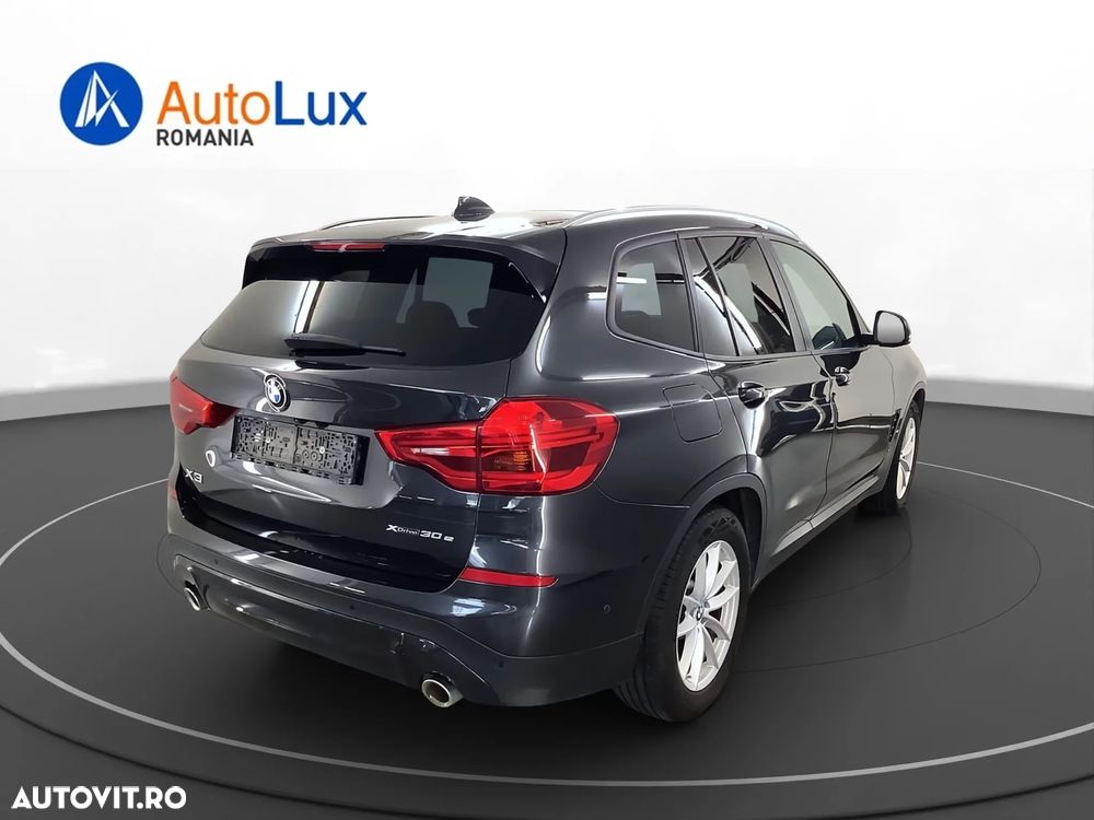 BMW X3 xDrive30e AT PHEV - 4