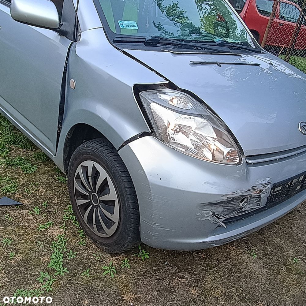 Daihatsu Sirion 2006 photo 4