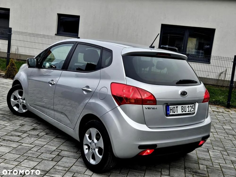 Kia Venga 1.6 CVVT Automatik Dream-Team Edition - 9