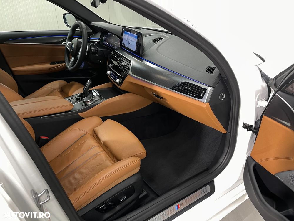 BMW Seria 5 530d xDrive Aut. M Sport Edition - 12