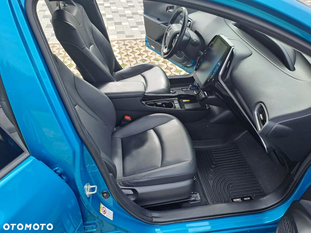 Toyota Prius 1.8 HSD Premium - 17