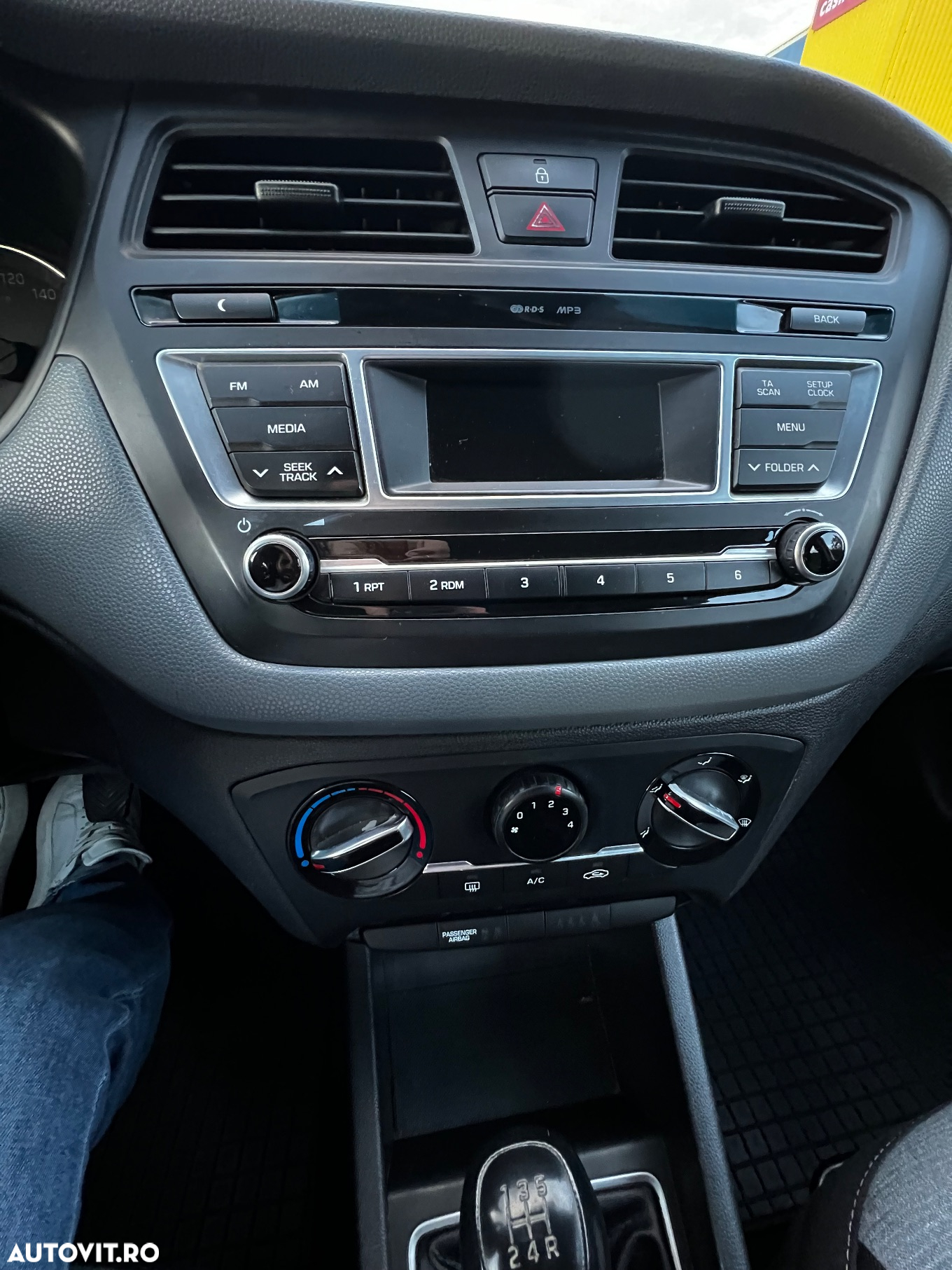 Hyundai i20 - 18