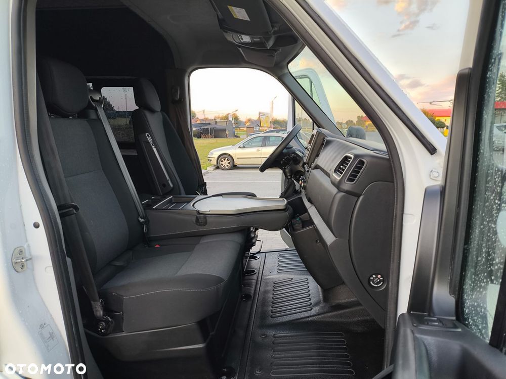 Renault Master - 24