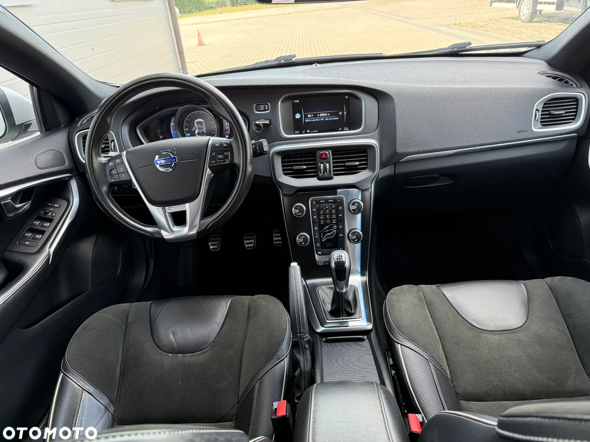 Volvo V40 D2 Drive-E R-Design Kinetic - 8