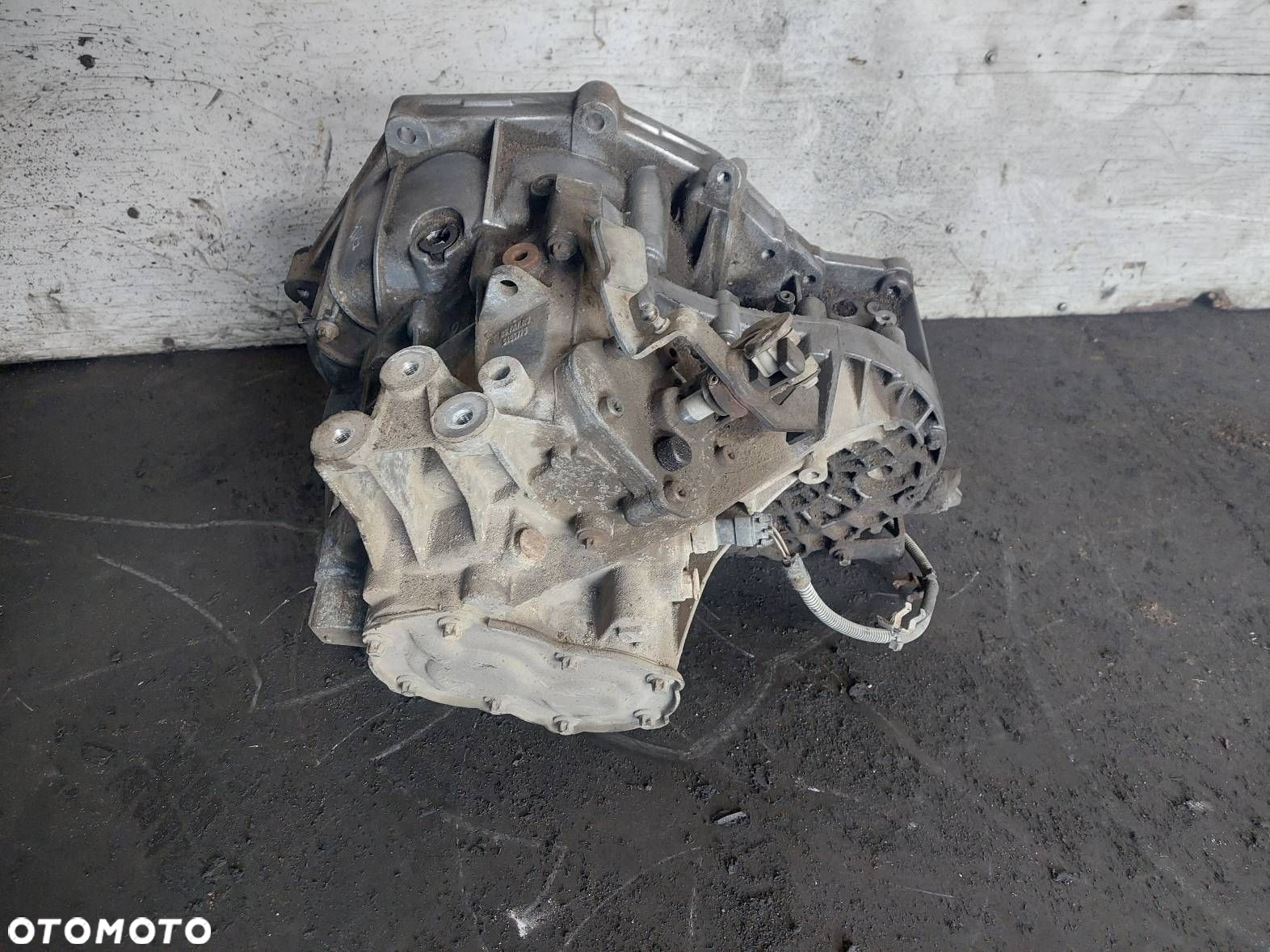 SKRZYNIA BIEGÓW OPEL VECTRA C 2.2 16V MANUAL 5 BIEGÓW F23 - 4