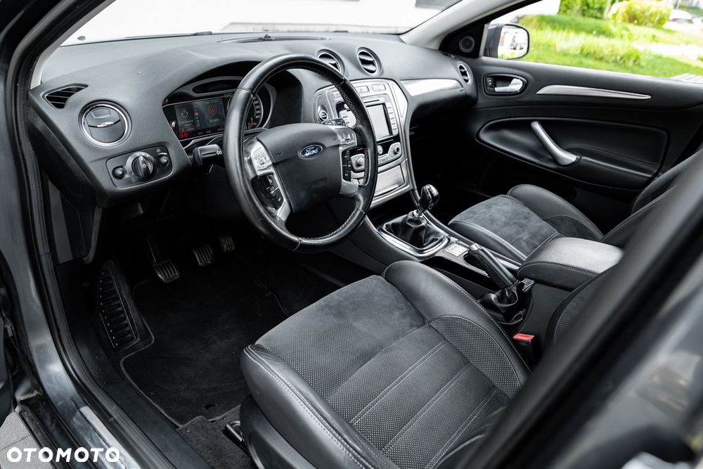 Ford Mondeo SW 2.5 Titanium - 16