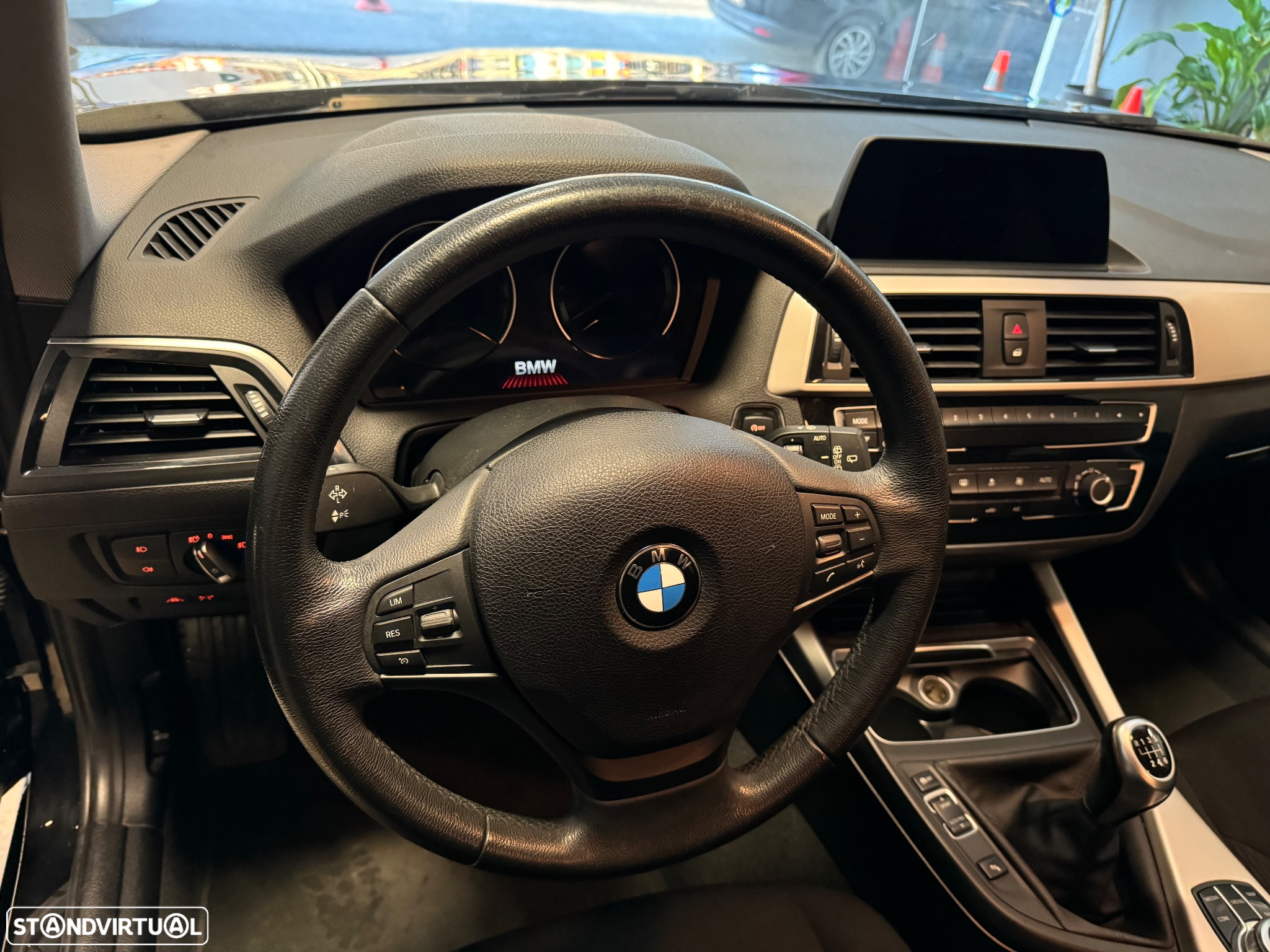 BMW 116 d EDynamics Line Urban - 18