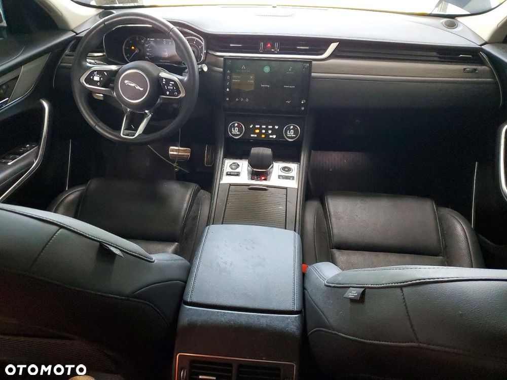 Jaguar F-Pace 2.0 P250 mHEV AWD S - 8