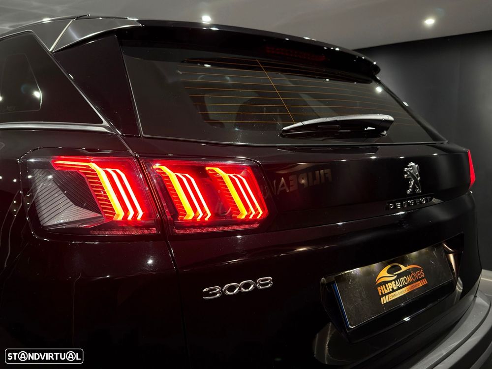 Peugeot 3008 1.2 PureTech Allure EAT8 - 11