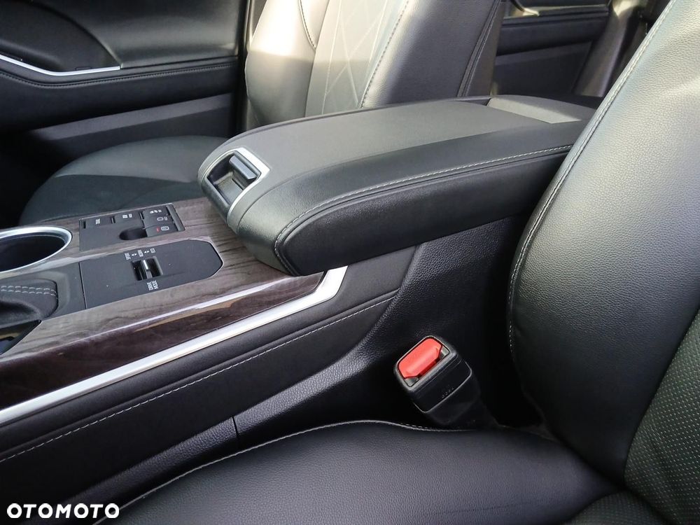 Toyota Highlander - 30