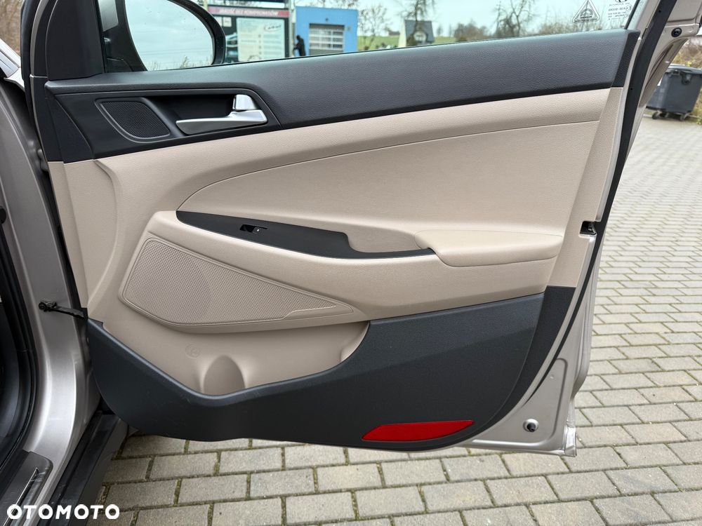 Hyundai Tucson blue 1.6 GDi 2WD Passion - 29