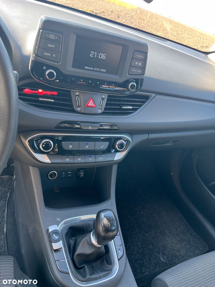 Hyundai i30 1.6 D Comfort - 4