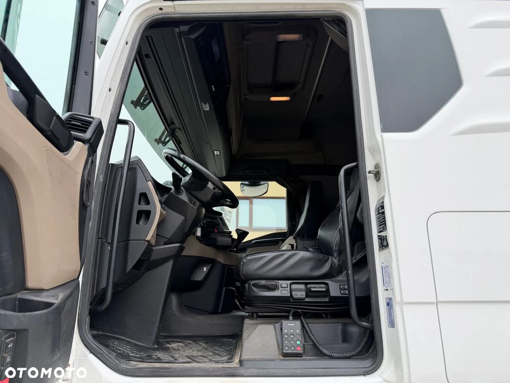 MAN TGX 26.400 6X2*4 EURO6 + SIDE OPENING - 21