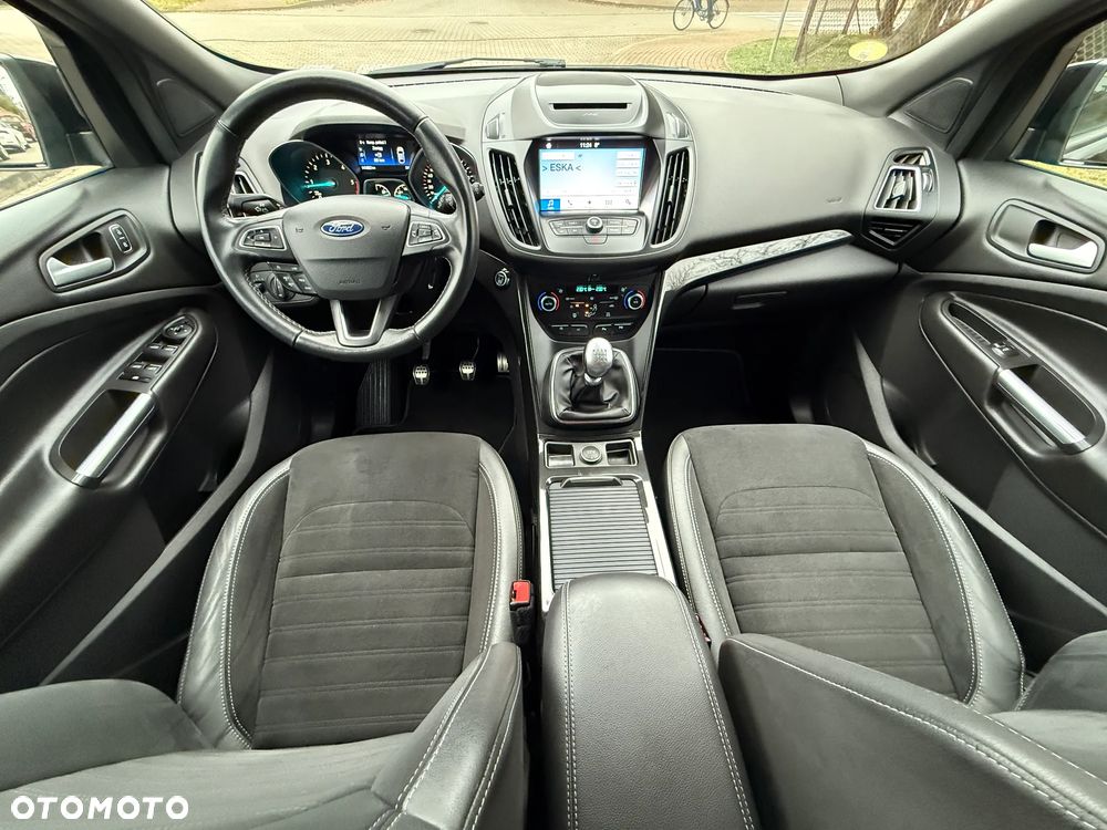 Ford Kuga 1.5 TDCi FWD ST-Line - 29