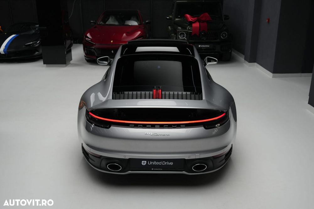 Porsche 911 - 32