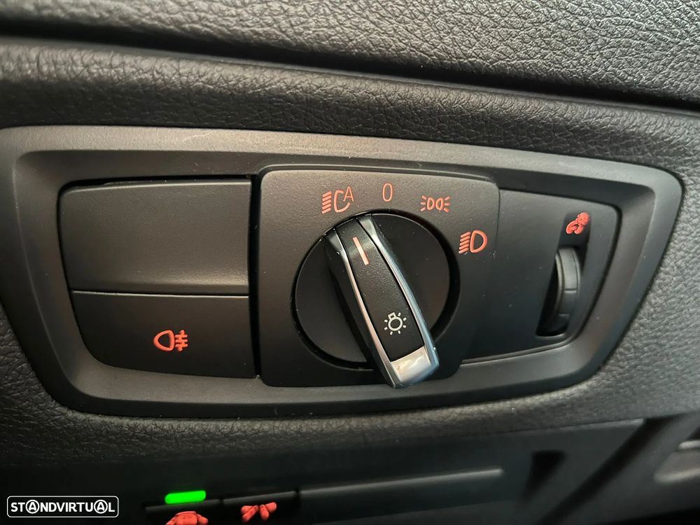 BMW M2 Competition Auto - 33