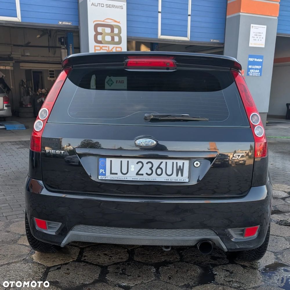 Ford Fiesta 2.0 ST - 4