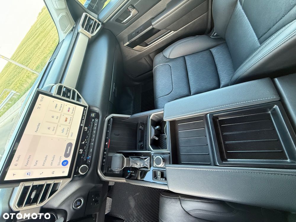 Toyota Tundra - 22