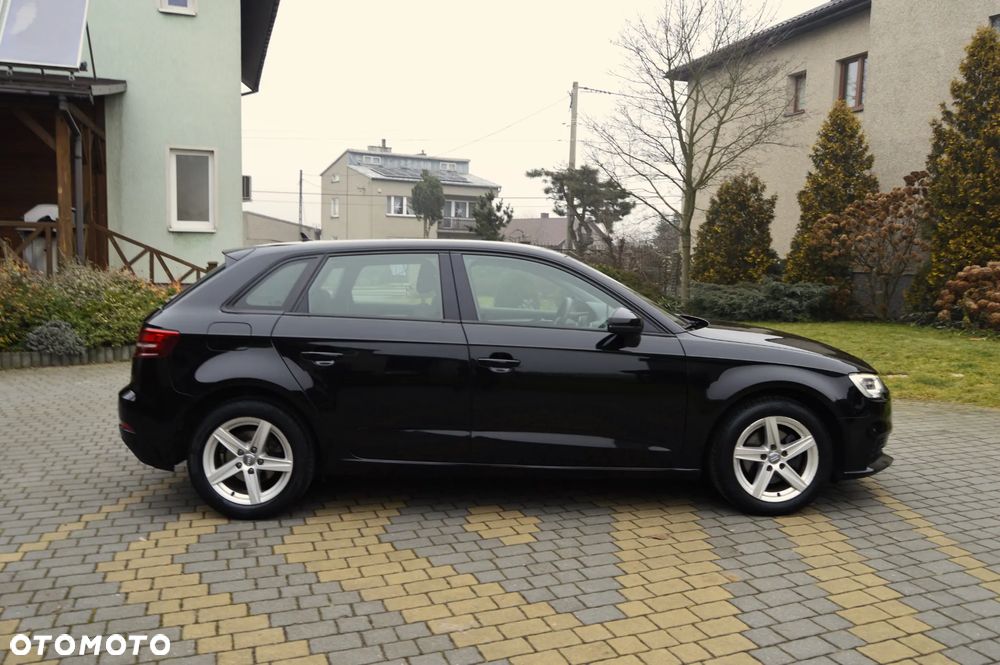 Audi A3 Sportback 35 TFSI Sport S tronic - 6