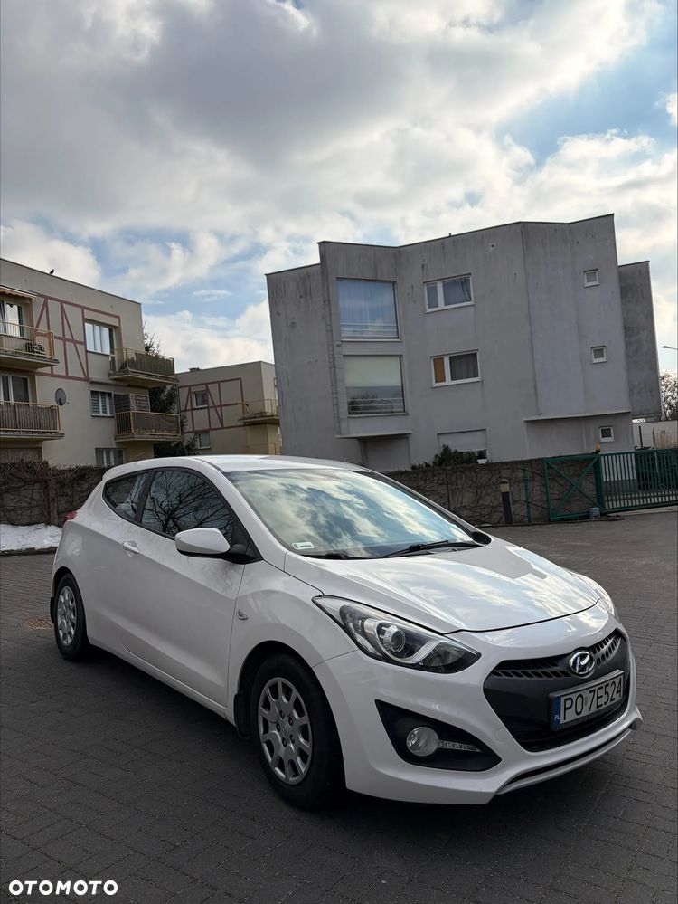 Hyundai i30 1.6 Classic + - 2
