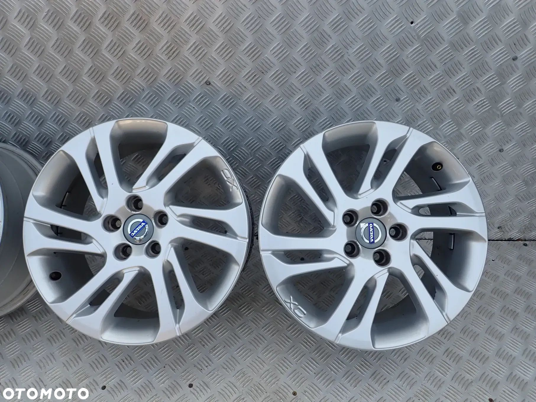 FELGA ALUMINIOWA VOLVO S60 V60 V70 XC 7,5JX17 ET 55 5X108 31362384 - 3