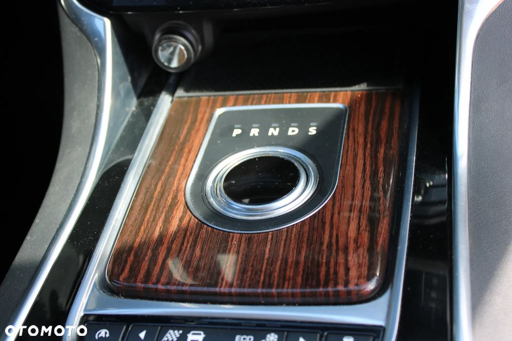 Jaguar XF 20d Prestige - 29