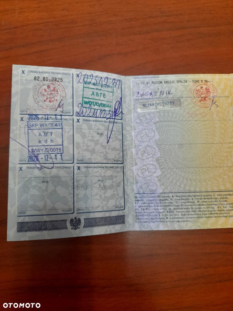 Volvo XC 60 T4 Momentum Pro - 17